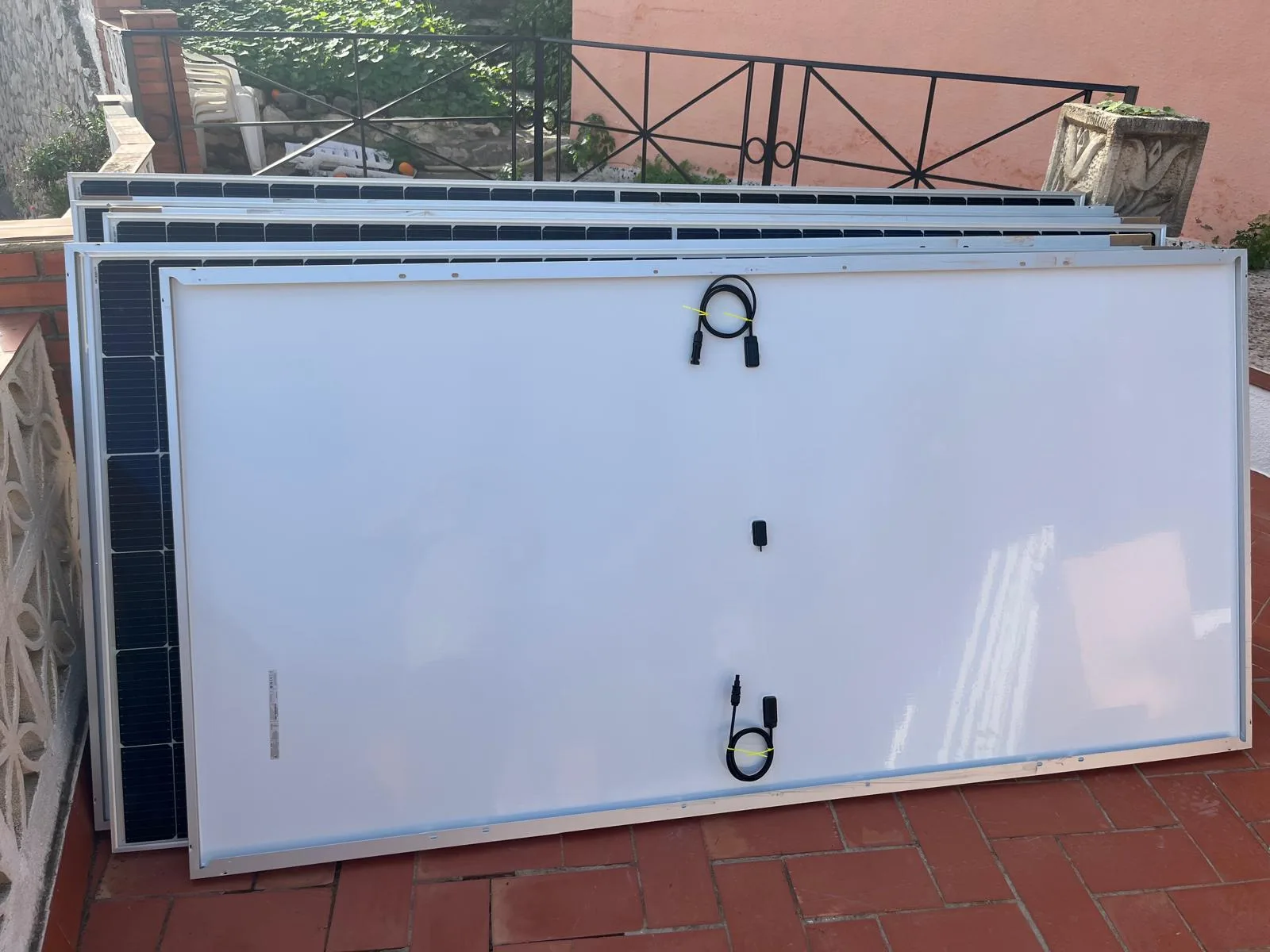 ¿Cuánto cuesta instalar placas solares en una casa en Málaga? Precios 2026